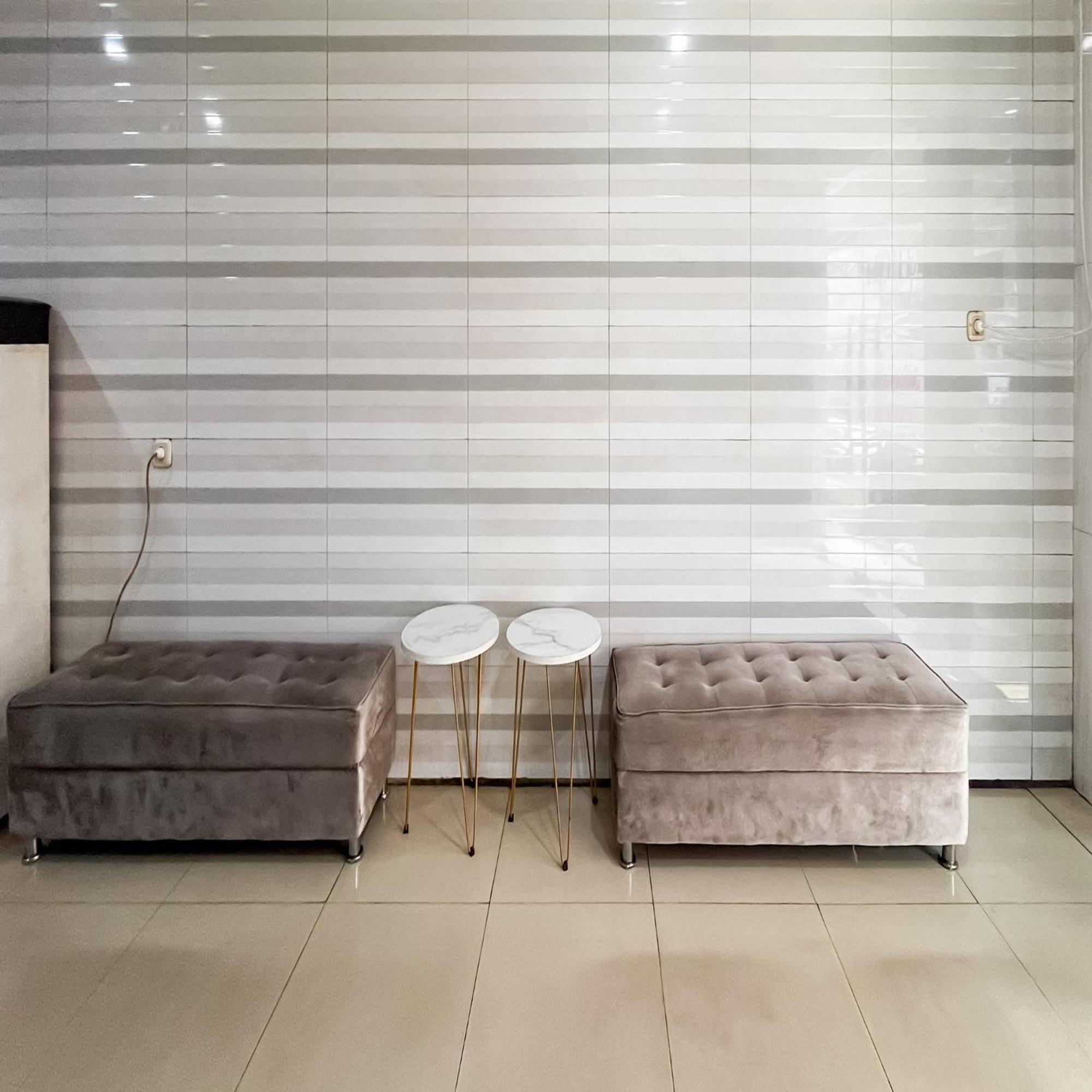 Arcadia Rooms Redpartner Jakarta Exterior photo