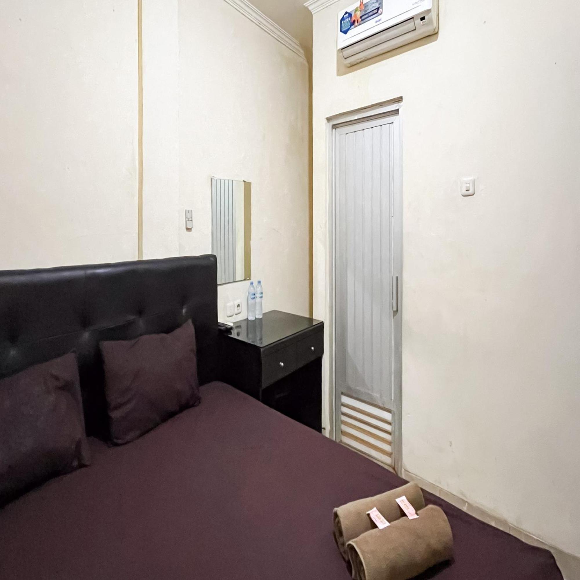Arcadia Rooms Redpartner Jakarta Exterior photo